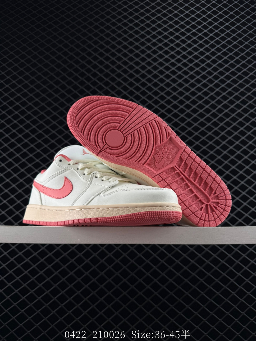 NIKE AIR JORDAN 1 LOW SE